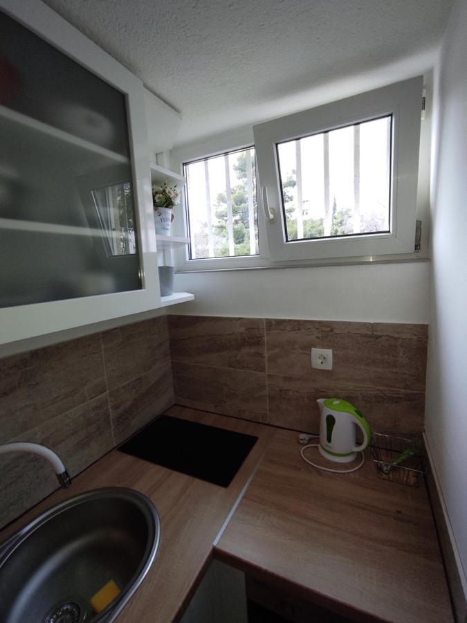Bellus Apartment-Completely Renovated Split Exterior photo