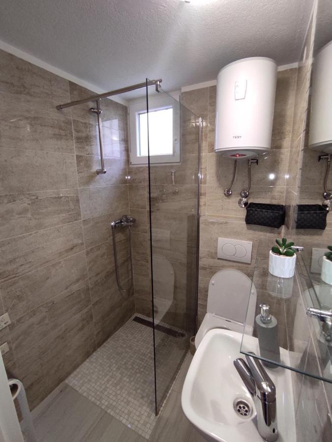 Bellus Apartment-Completely Renovated Split Exterior photo